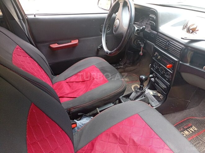 Daewoo Racer 1995, 421,815 km - 1.5 l - Quba