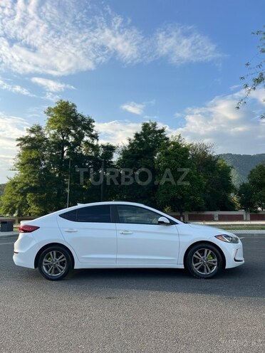 Hyundai Elantra 2018, 63,000 km - 1.8 л - Zaqatala