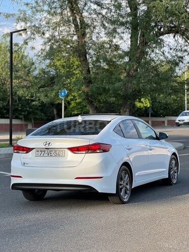 Hyundai Elantra 2018, 63,000 km - 1.8 л - Zaqatala