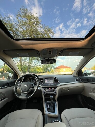 Hyundai Elantra 2018, 63,000 km - 1.8 л - Zaqatala
