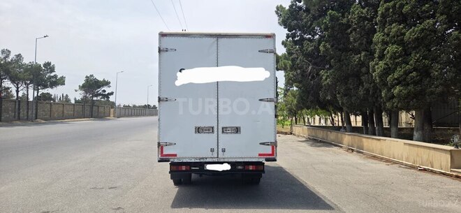 Ford Transit-9