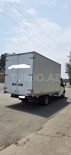 Ford Transit-5