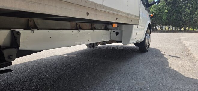 Ford Transit-7