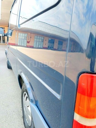 Ford Transit-5