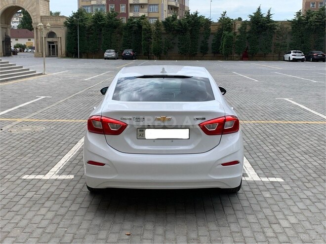 Chevrolet Cruze-8