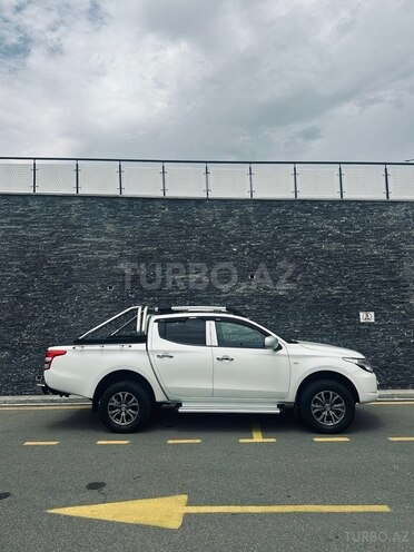 Mitsubishi L200 2016, 143,000 km - 2.5 л - Bakı