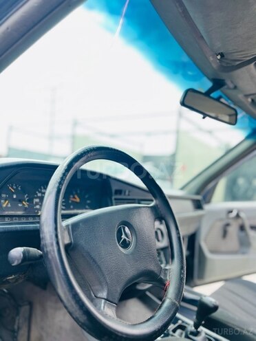 Mercedes C 200 1992, 276,438 km - 2.0 л - Bakı