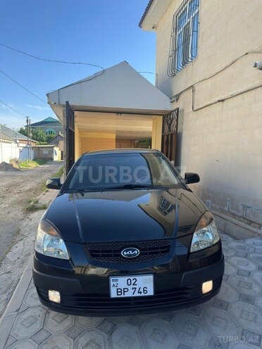 Kia Rio 2005, 250,000 km - 1.4 l - Salyan