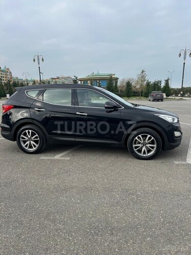 Hyundai Santa Fe-5