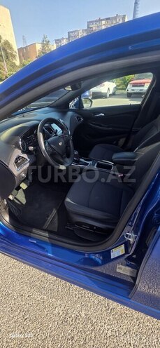Chevrolet Cruze-12