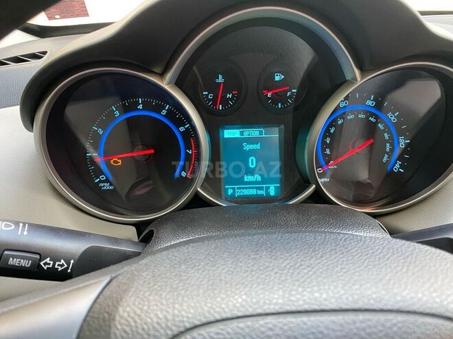 Chevrolet Cruze-9