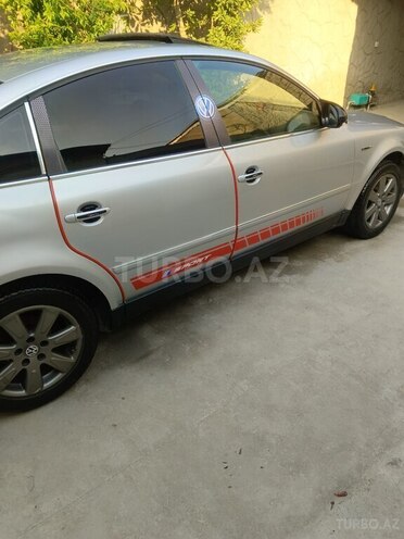 Volkswagen Passat 2004, 236,000 km - 1.8 l - Bakı