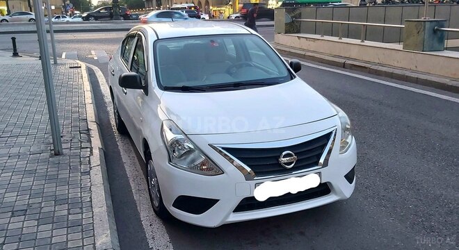 Nissan Sunny-1