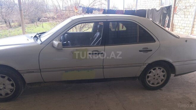Mercedes C 180 1996, 420,000 km - 1.8 l - İsmayıllı