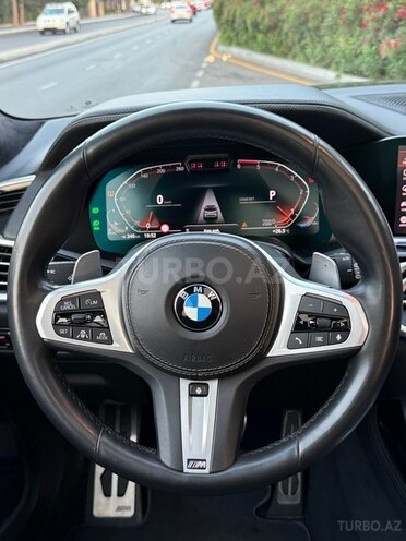 BMW X7-8