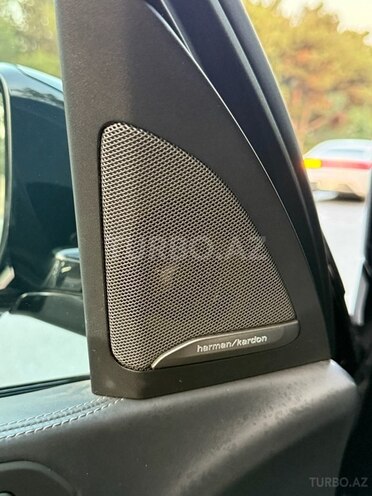 BMW X7-10