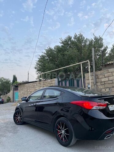 Hyundai Elantra-5