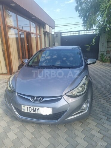 Hyundai Elantra-1