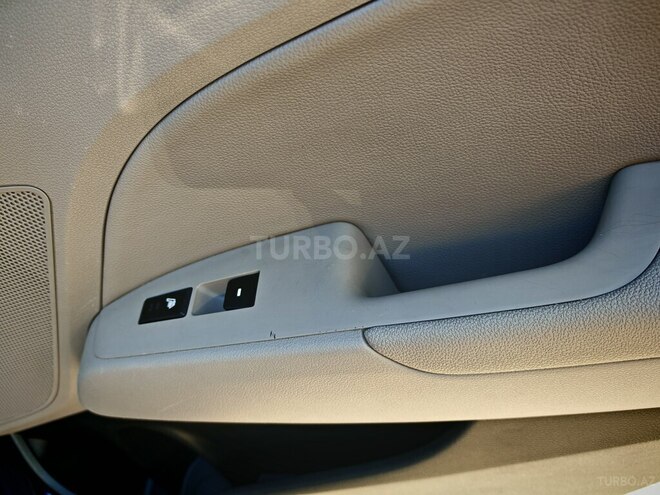 Hyundai Elantra-14