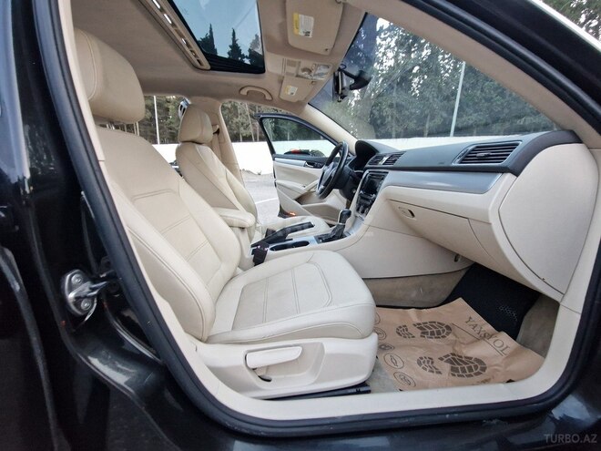 Volkswagen Passat-21