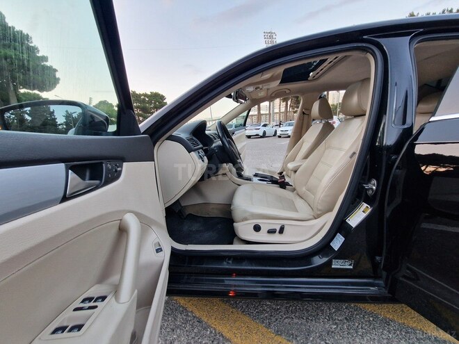 Volkswagen Passat-18