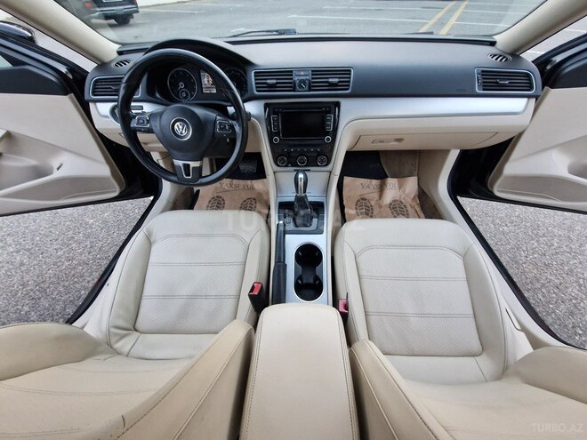 Volkswagen Passat-16