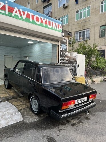 LADA (VAZ) 2107-2