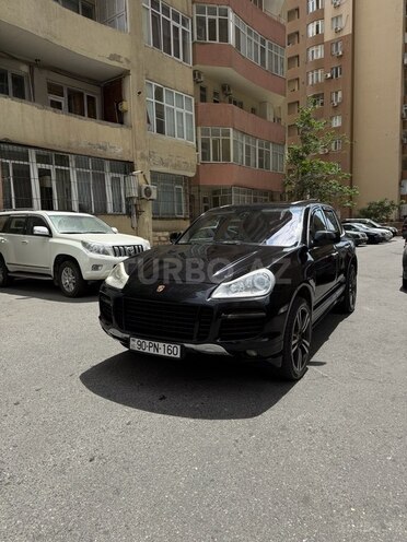 Porsche Cayenne-7