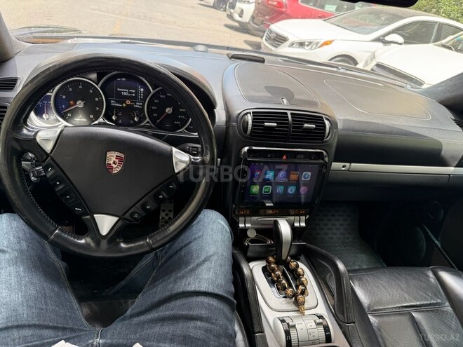Porsche Cayenne-9