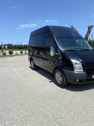 Ford Transit-2