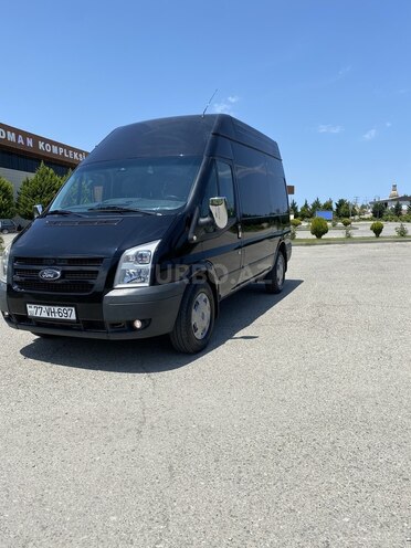 Ford Transit-3