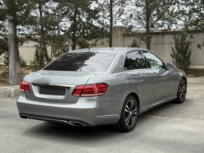 Mercedes E 220 d 2014, 202,000 km - 2.2 l - Bakı