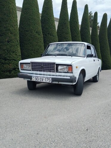 LADA (VAZ) 2107-1