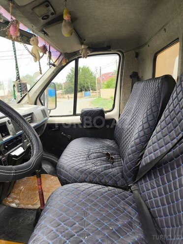 GAZ 330200 2002, 99,000 km - 2.4 l - Beyləqan