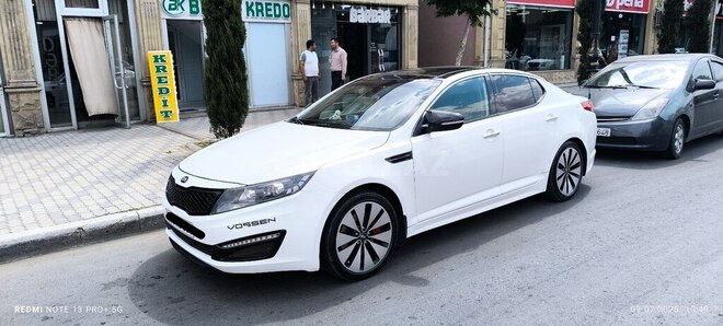Kia Optima-3