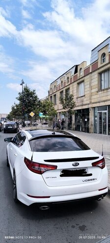 Kia Optima-4