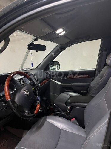 Toyota Land Cruiser Prado 2008, 217,000 km - 2.7 л - 