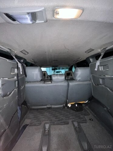 Toyota Land Cruiser Prado 2008, 217,000 km - 2.7 л - 