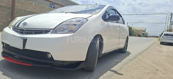 Toyota Prius-2