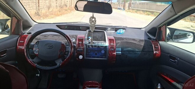 Toyota Prius-6