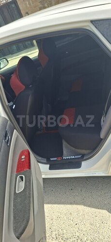 Toyota Prius-8