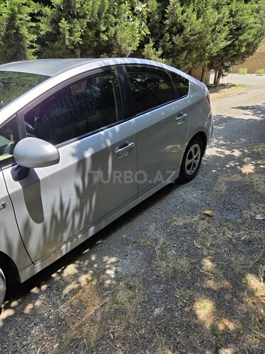 Toyota Prius-14