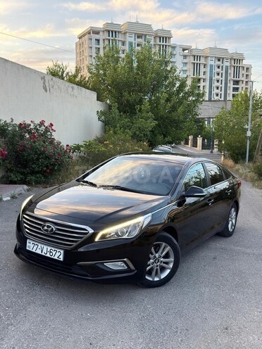Hyundai Sonata-1