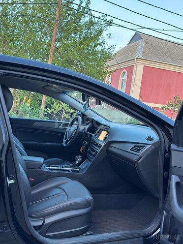 Hyundai Sonata-9