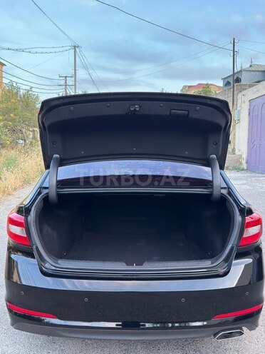Hyundai Sonata-12