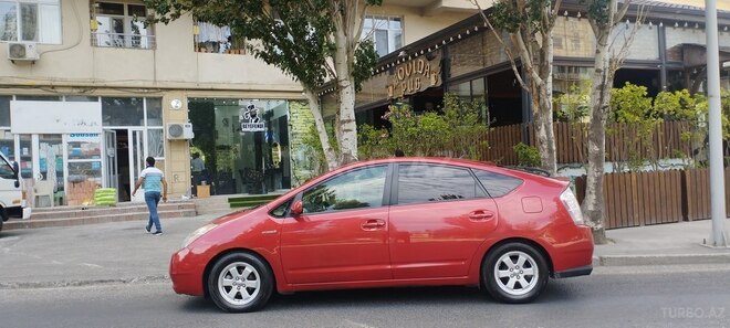 Toyota Prius-5