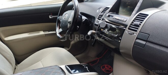 Toyota Prius-2