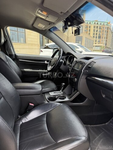 Kia Sorento-9