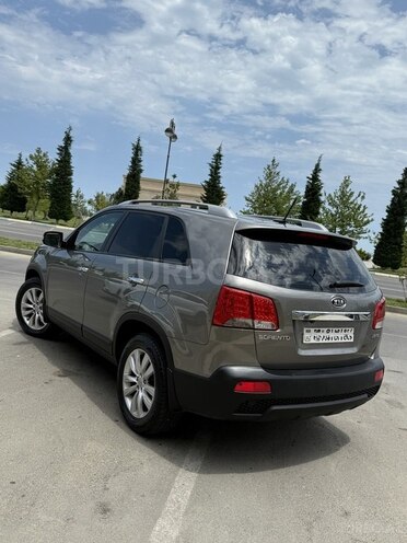 Kia Sorento-8