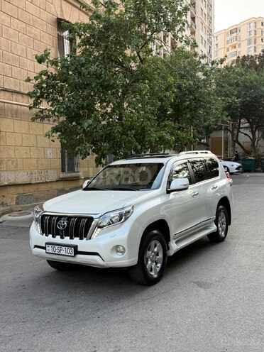 Toyota Land Cruiser Prado-4